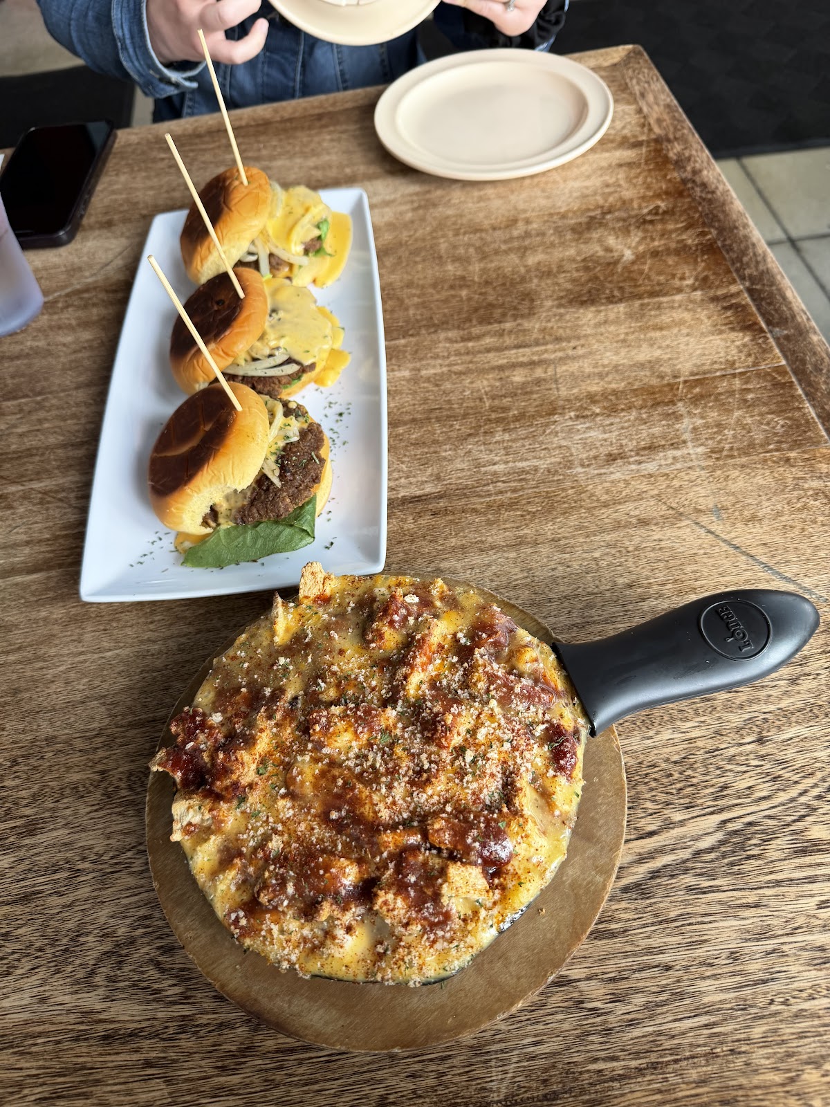 Aisha's Plant-Based Eatery