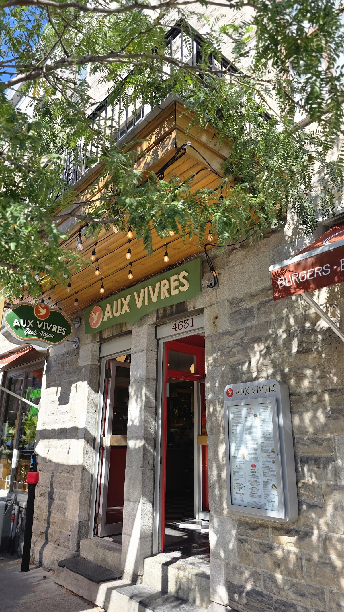 Aux Vivres - St Laurent
