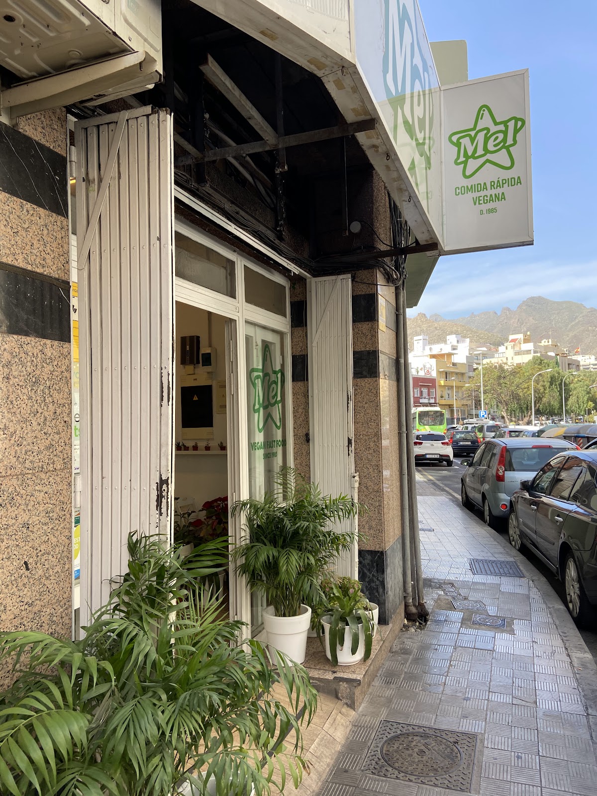 Burger Mel - La Marina