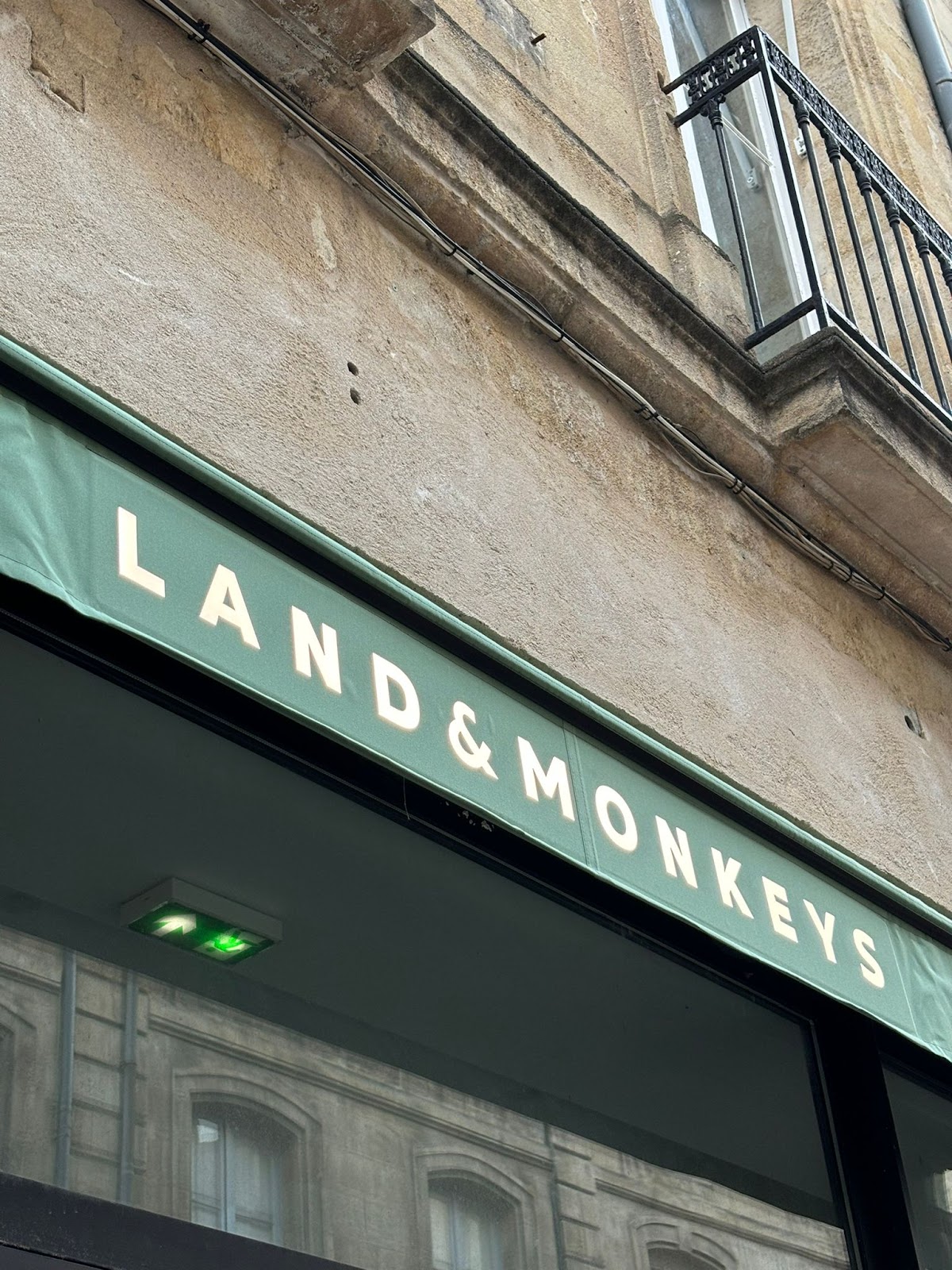 Land & Monkeys