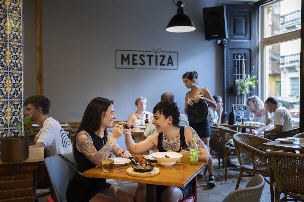 MESTIZA