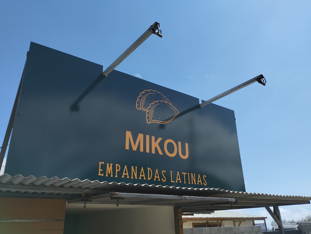 Mikou Empanadas