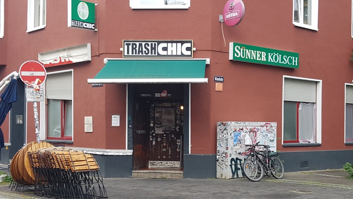 Trash Chic